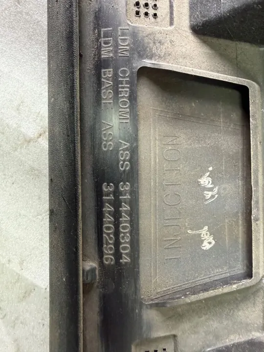 Volvo OE 31440304 Chrom-Türleiste - Gebraucht image 6