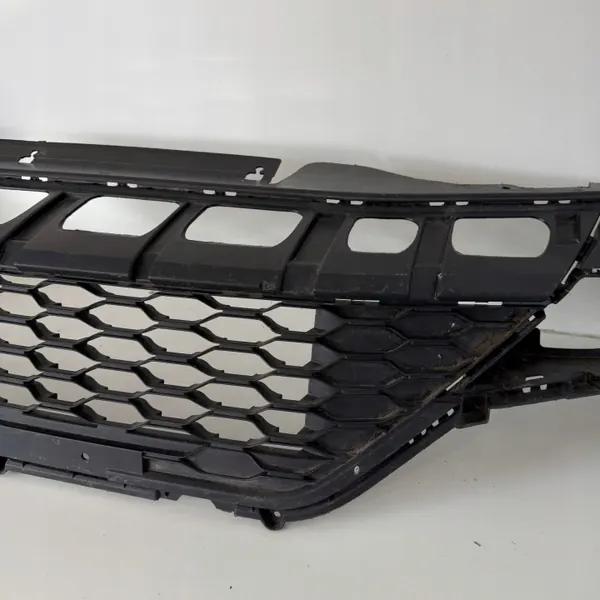 Voorbumperrooster spoiler OEM JPF2GA805903D image 5