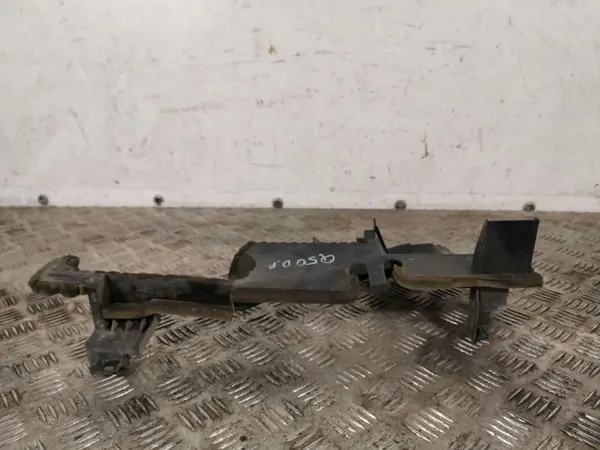 Conduto de ar Infiniti Q50 OEM FBZ14051 - Usado image 2