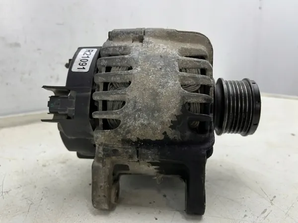 Vaihtovirtageneraattori Renault Dacia 1.5 dCi OEM 231003831r image 3