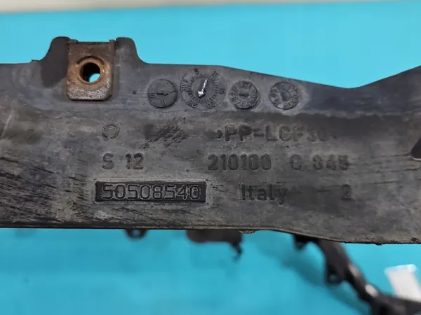 Reforço de Para-choque Frontal Fiat Grande Punto 05-09 OEM 50508540 image 3