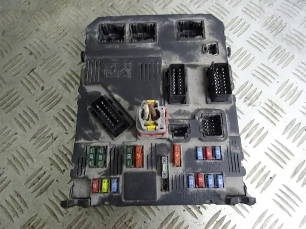 Módulo BSI OEM 9652474680 para Peugeot Partner I 1.6 HDI image 2