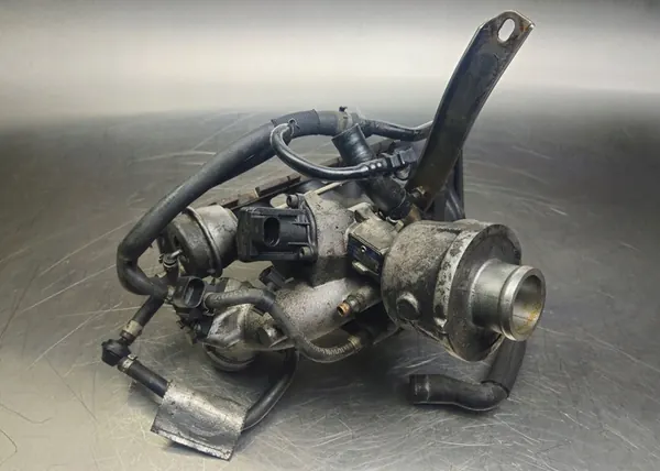 VW AUDI 2.0 TFSI Turbo 06H145702L image 8