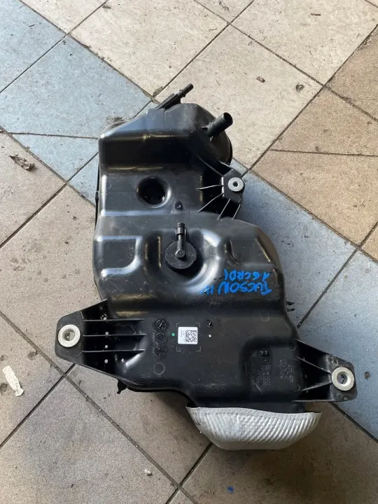 Pompe AdBlue OEM 31500-N7000 pour Tucson IV Sportage V image 2