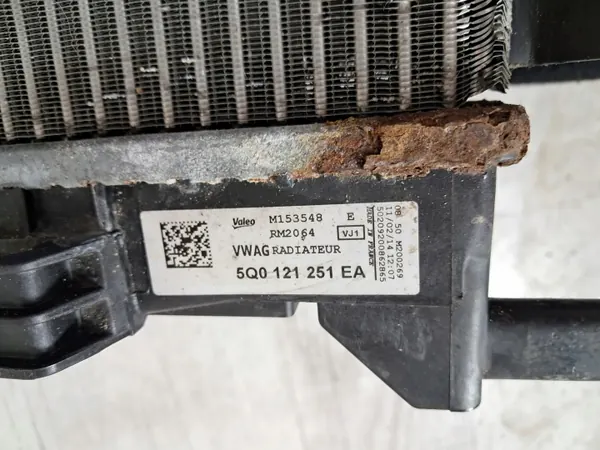 Refrigerador de agua SEAT OEM 5Q0121251EA 1.2 TSI image 5