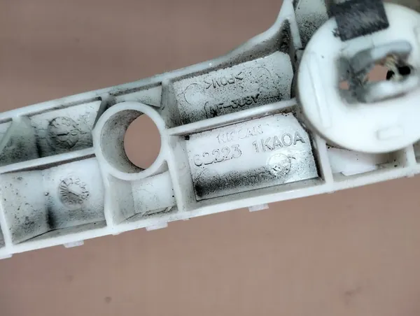 NISSAN 62223-1KA0A Suporte de para-choque dianteiro esquerdo Juke image 4