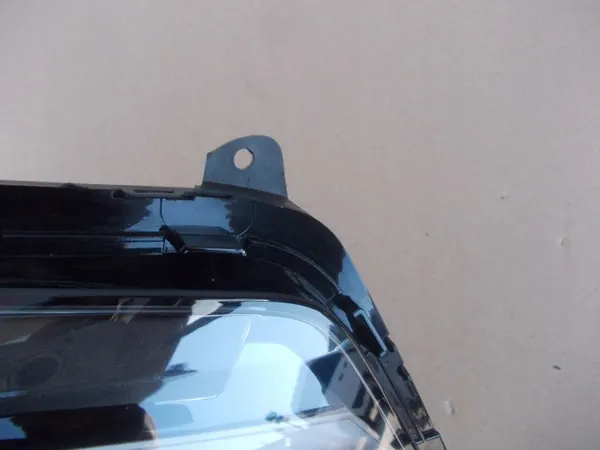 Feu DRL gauche OEM 985105418002 pour Peugeot 208 II image 5