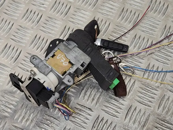 Volvo V70 2002 Contato OEM 510130020 Lado esquerdo dianteiro image 2