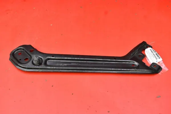 OEM 5E3805932A Framhöger Bältesförstärkning image 2
