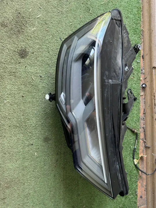 Faro derecho Audi A6 C8 Full LED OEM 255101 image 2