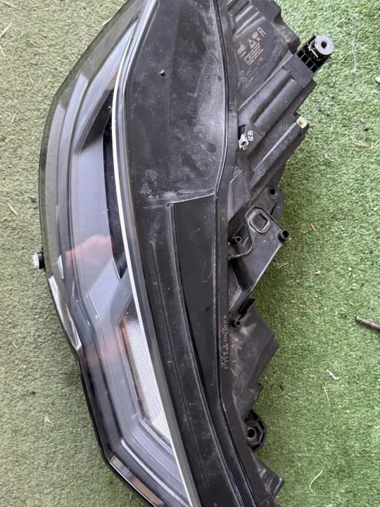 Faro derecho Audi A6 C8 Full LED OEM 255101 image 3