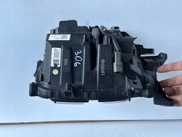 Luz diurna Mitsubishi ASX Esquerda OEM 3X45RH image 4