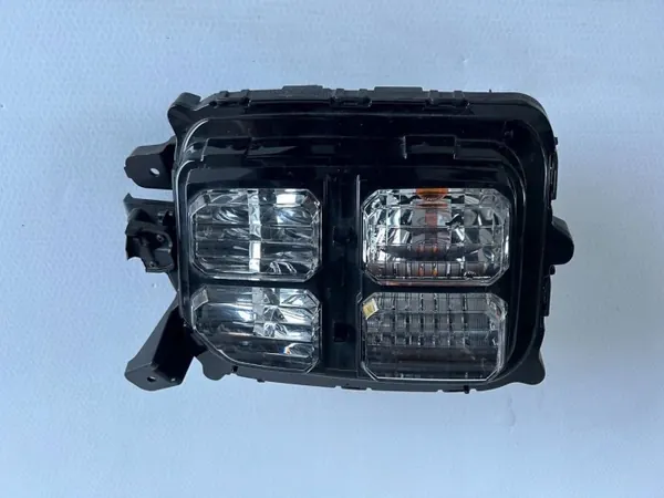 Luz diurna Mitsubishi ASX Esquerda OEM 3X45RH image 9