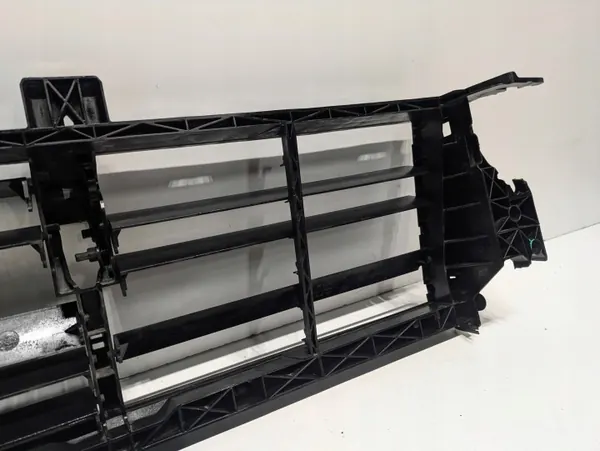 Grelha de ventilação dianteira OEM E0710365500 para Audi Q7 image 6