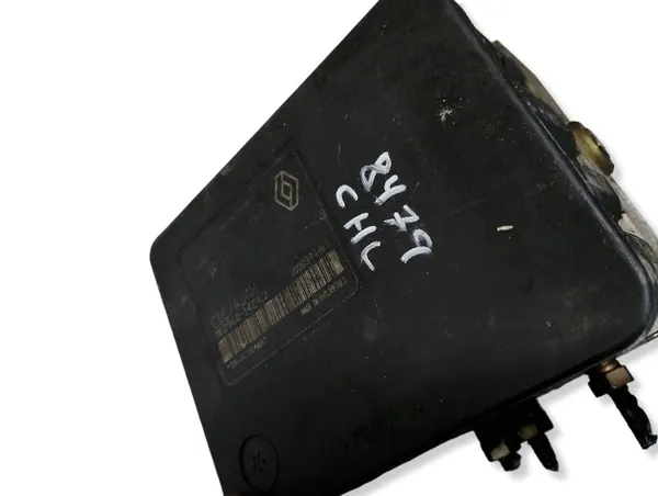 Renault ABS-bromspump OEM 8200183495B - Begagnad image 4