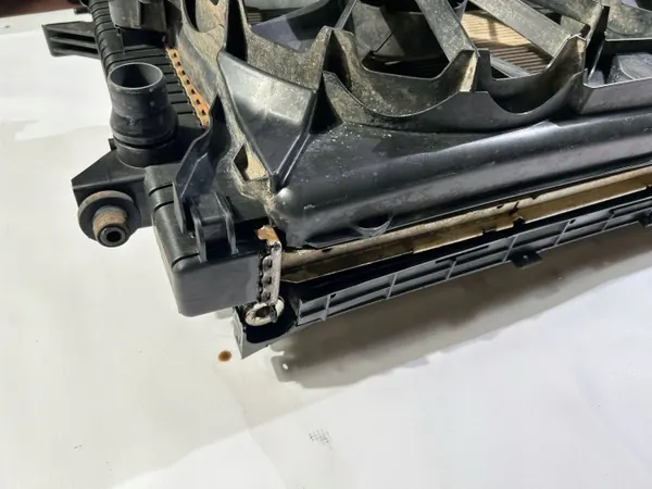 OEM 98362716 Kühlerlüfter Ford F150 image 5