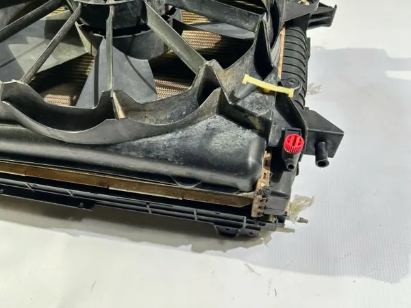 OEM 98362716 Kühlerlüfter Ford F150 image 6