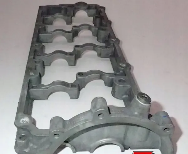 Gebrauchter Zylinderkopfdeckel 4.2 TDI BVN Audi A8 D3 image 4
