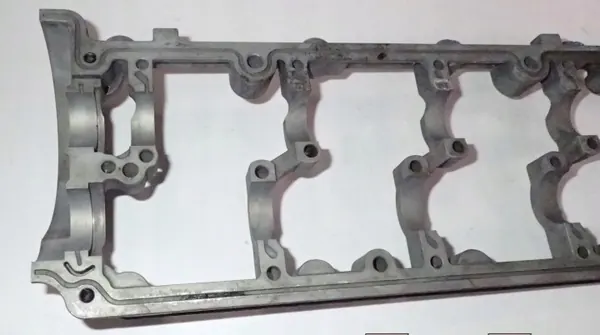 Gebrauchter Zylinderkopfdeckel 4.2 TDI BVN Audi A8 D3 image 5