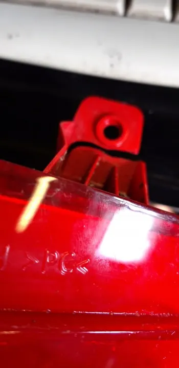 Luz de marcha atrás trasera derecha OEM 92405-G6 KIA Stonic image 4