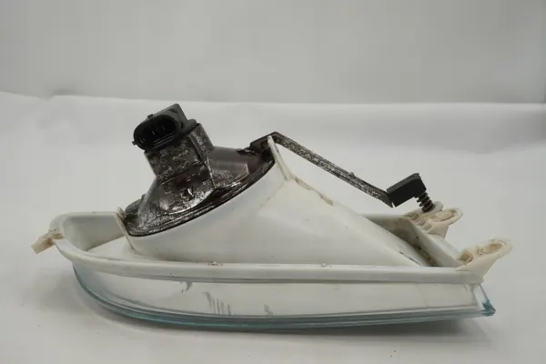 Farol Halogéneo Esquerdo OEM 1Z0941699 para Skoda Octavia image 4