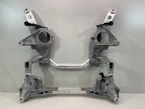 BMW Motorsteun OEM 6887340 voor M5/M8 xDrive image 2