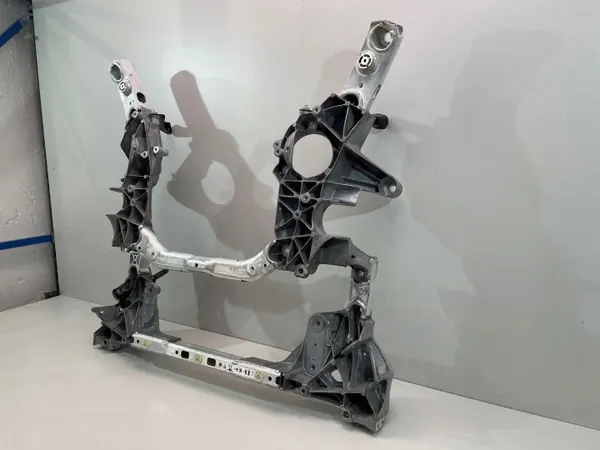 BMW Motorsteun OEM 6887340 voor M5/M8 xDrive image 5