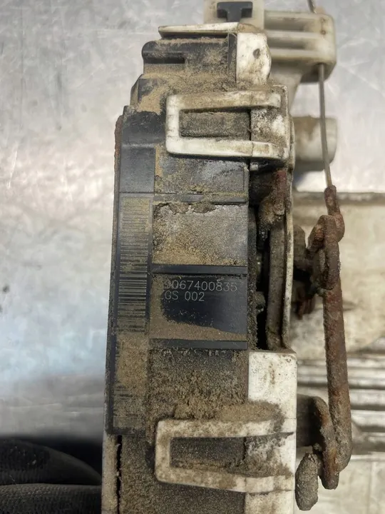 Sprinter 906 VW Crafter Dörrlås - A9067400835 image 4