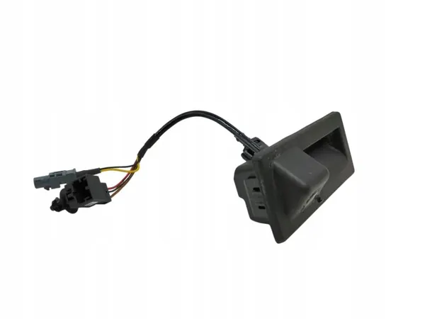 Achteruitrijcamera OEM 5TA827566B voor VW Touran III image 2