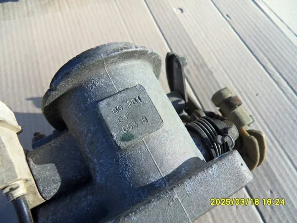 Vergaser OEM 0281030063B für VW Golf II 1.3 image 8