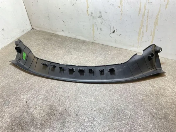 Tesla Kofferraumleiste OEM 164351600A - Gebraucht image 4