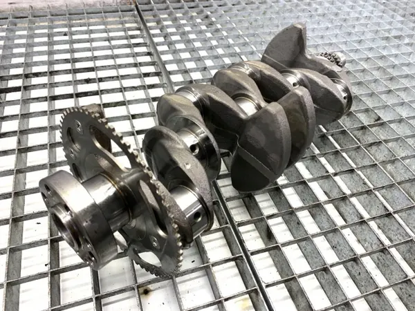 OEM LORK-342-139857 Kampiakseli Hyundai Elantra 1.6 image 3
