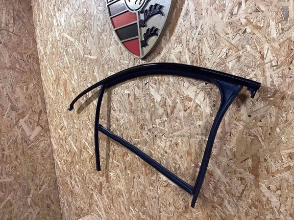 Porsche Macan fram vänster fönsterpackning OEM 95B837431d image 3