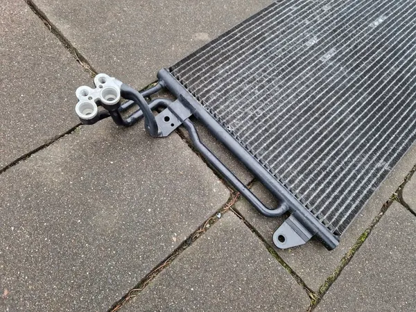 VW Audi Seat Skoda Ilmastointijäähdytin 2017 OEM image 2