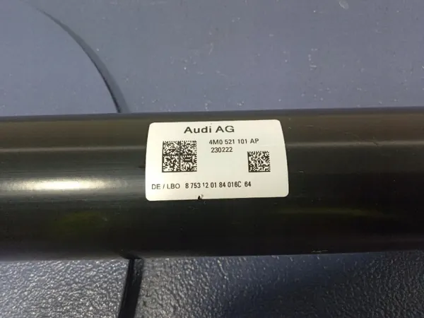 Audi SQ8 Q8 Drivaxel OEM 4M0521101AP - Begagnad image 3