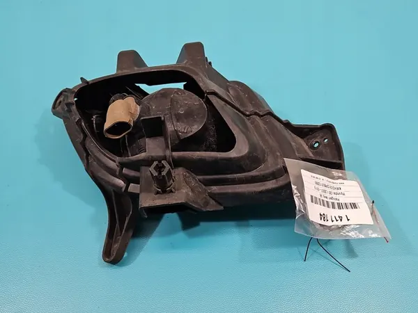 Farol Halógeno Esquerdo Hyundai I30 I 07-12 image 4