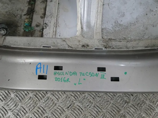 PRÓG LEWY TYŁ HYUNDAI TUCSON III - Peça OEM usada image 8