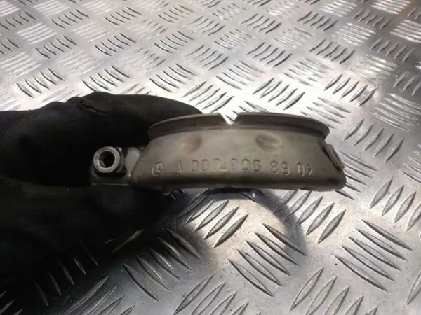 Pakoputken keräin OEM A000995890 Mercedes-Benz E W212 image 5