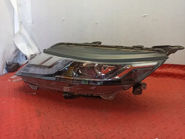 Faros izquierdo Full Led Mitsubishi L200 2019-2023 image 3