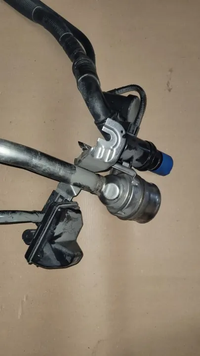 Mercedes GLA H247 AdBlue tankvulpijp OEM image 7