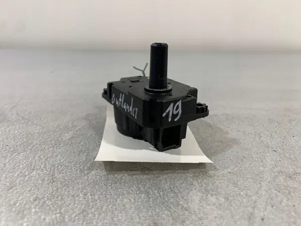 Mitsubishi Outlander tuuletusläppä OEM FBZ18483 image 2