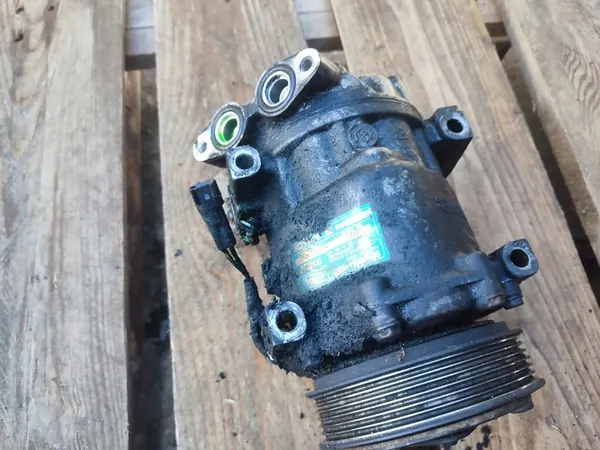 Volvo OE Ilmastointikompressori 3m5h-19d629-sb image 4