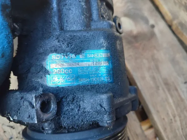 Volvo OE Ilmastointikompressori 3m5h-19d629-sb image 5