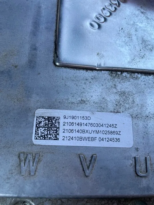 Begagnad Audi E-Tron GT elmotor OEM 9J1907123F image 10