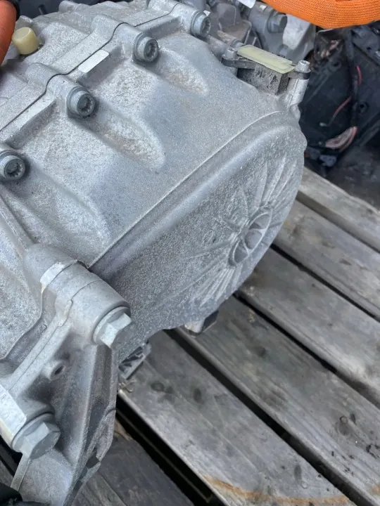Begagnad Audi E-Tron GT elmotor OEM 9J1907123F image 4
