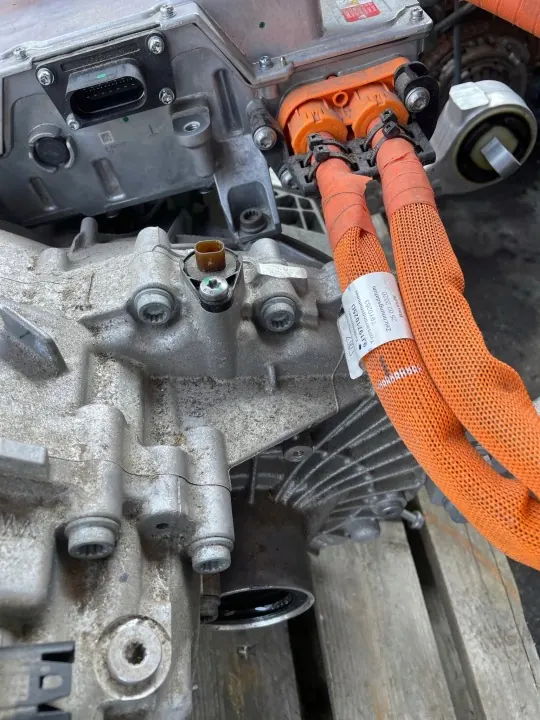 Begagnad Audi E-Tron GT elmotor OEM 9J1907123F image 5