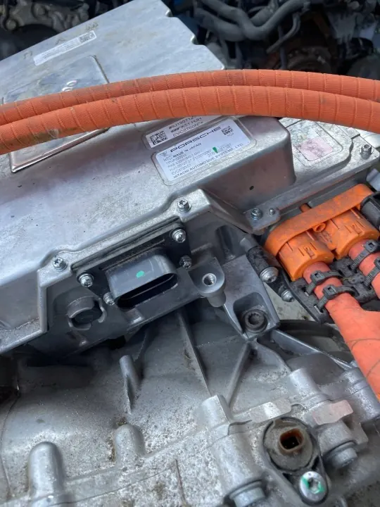 Begagnad Audi E-Tron GT elmotor OEM 9J1907123F image 6