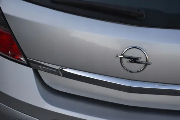 Opel Astra H Bakluckeglas OEM Z176 image 3
