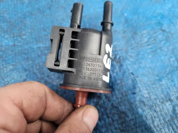 Válvula de presión combustible OEM 12632174 para Opel image 4