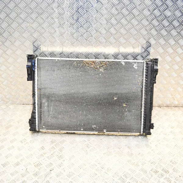 Mercedes-Benz E A207 2015 Koelradiator image 2
